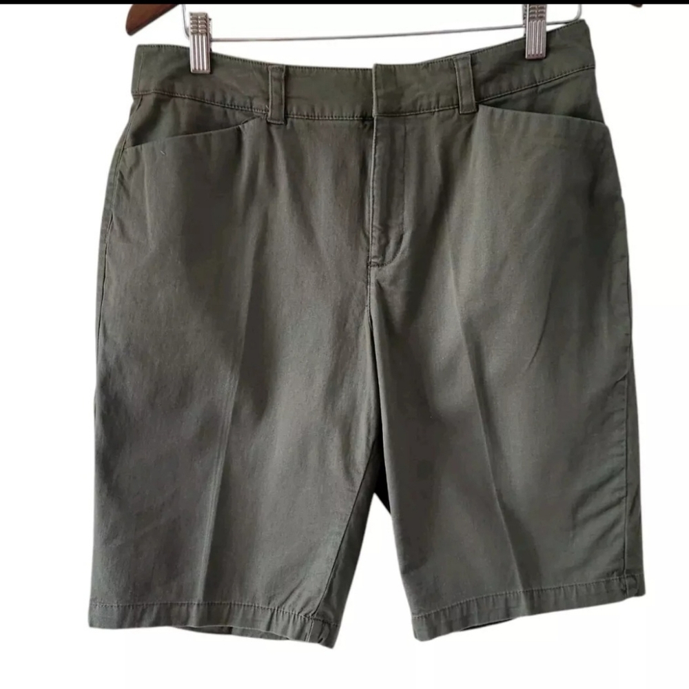 Croft Barrow Classic Fit Shorts Womens 10 Dusty Olive Green New NWT